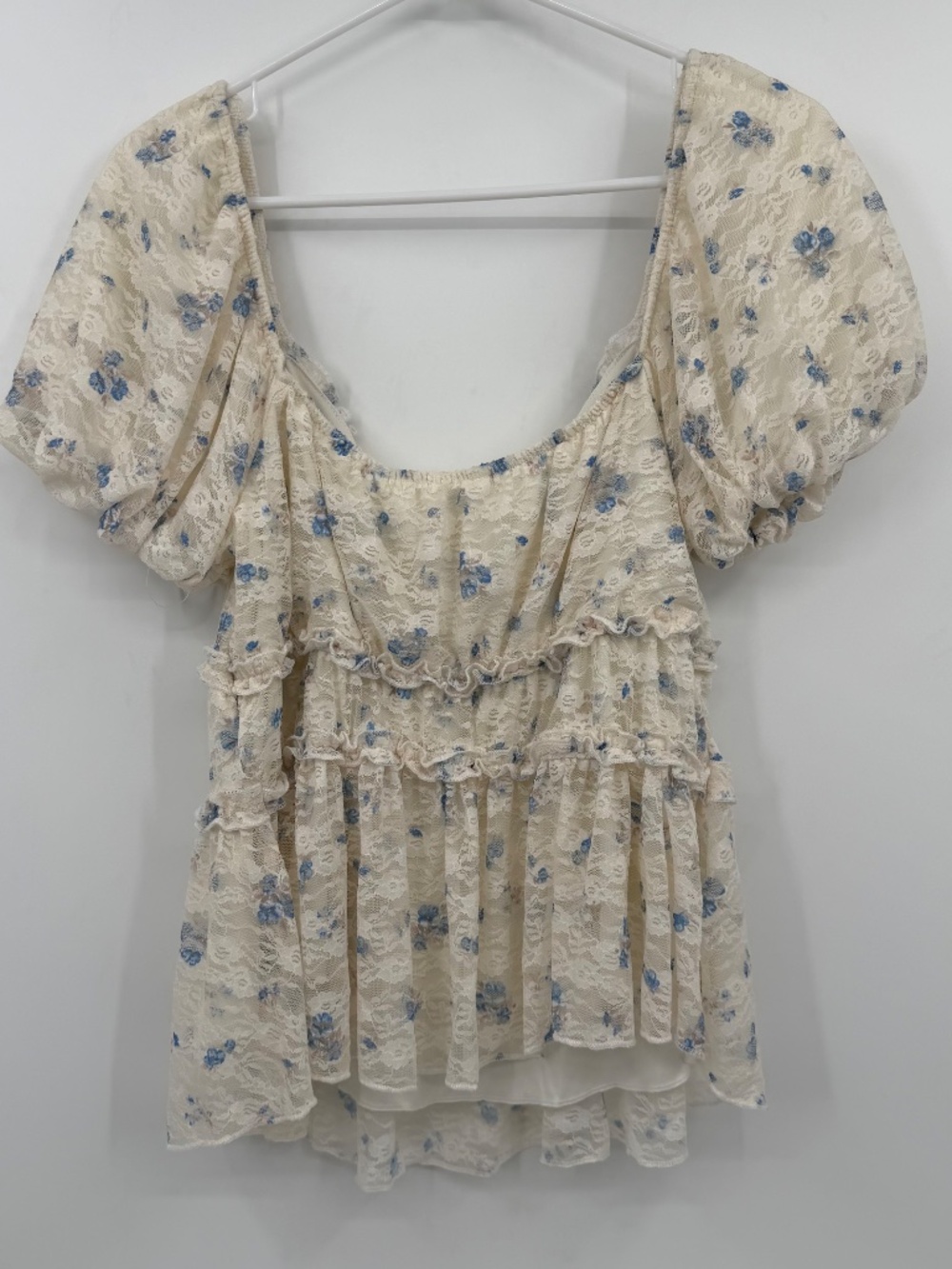 Altar'd State Top Women Large NEW Ivory Blue Cottage Floral Lace Babydoll Blouse - Picture 6 of 16